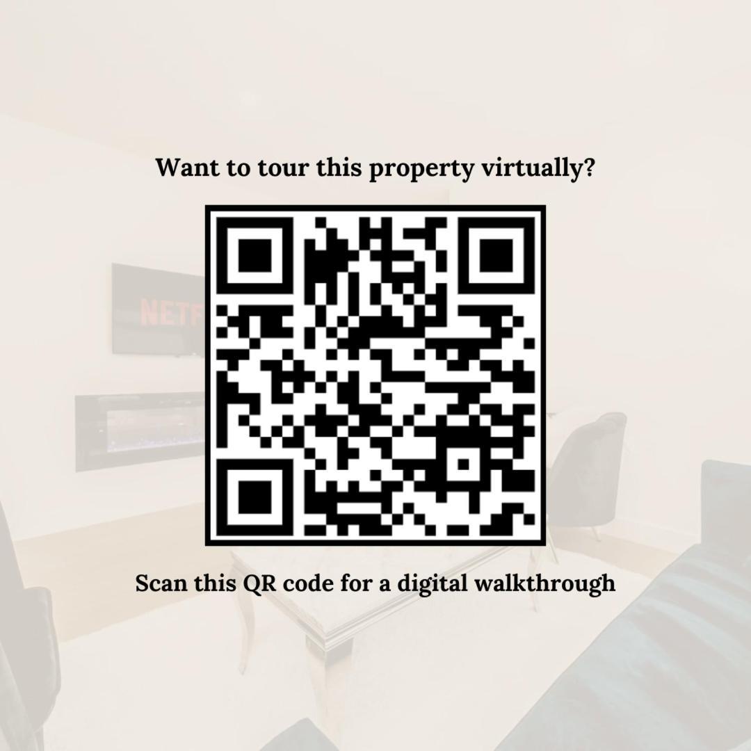 Bright Modern Home - King Bed - Free Parking - Fireplace - Fast Wi-Fi - Free Netflix Edmonton Kültér fotó